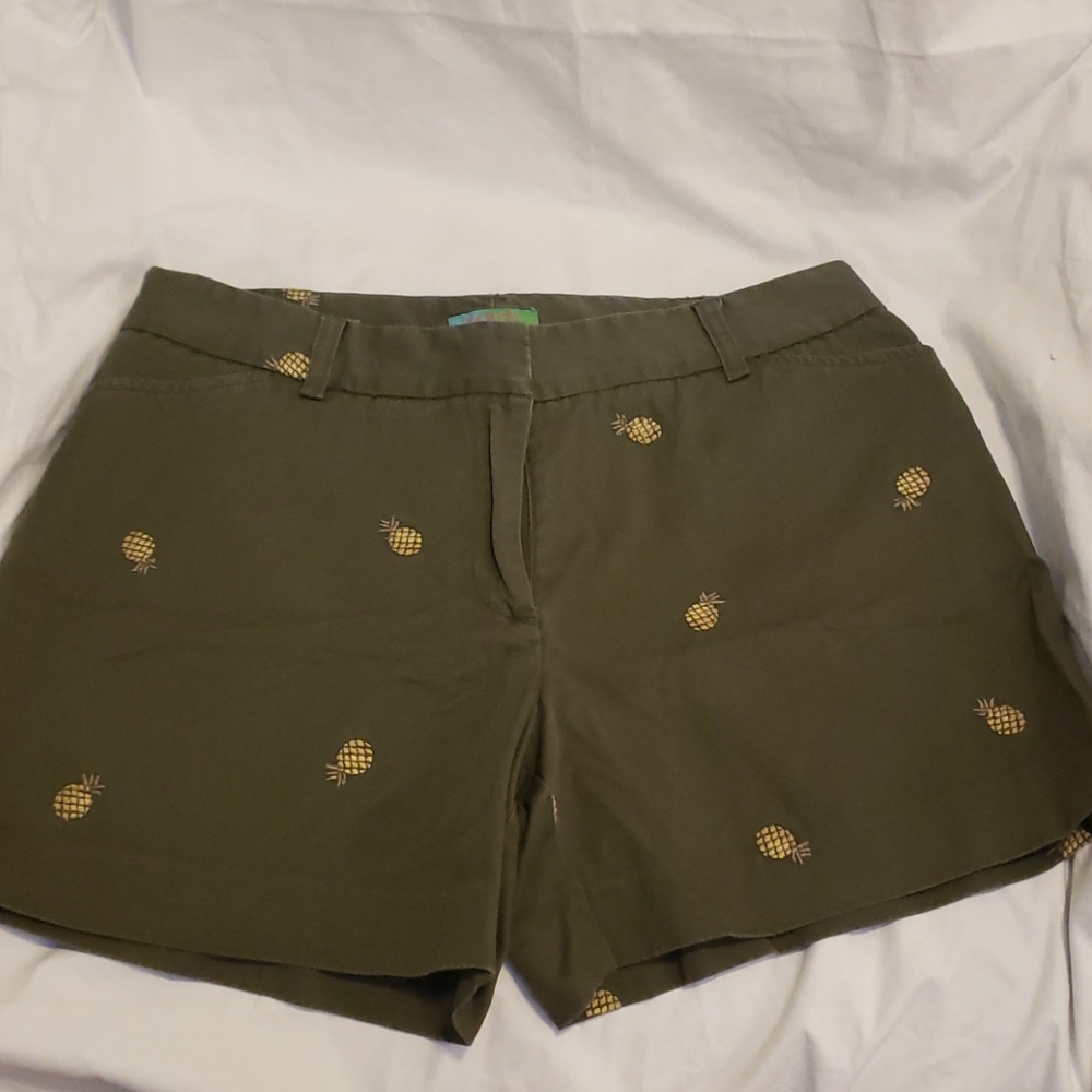 Tahiti Reef Club Khaki Green Pineapple Shorts